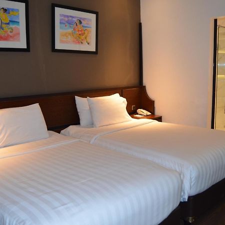 Amanuba Hotel & Resort Rancamaya Bogor Extérieur photo