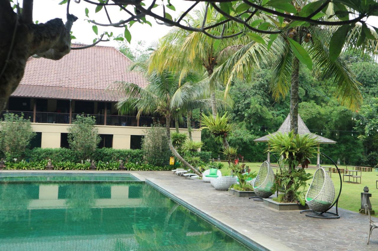 Amanuba Hotel & Resort Rancamaya Bogor Extérieur photo
