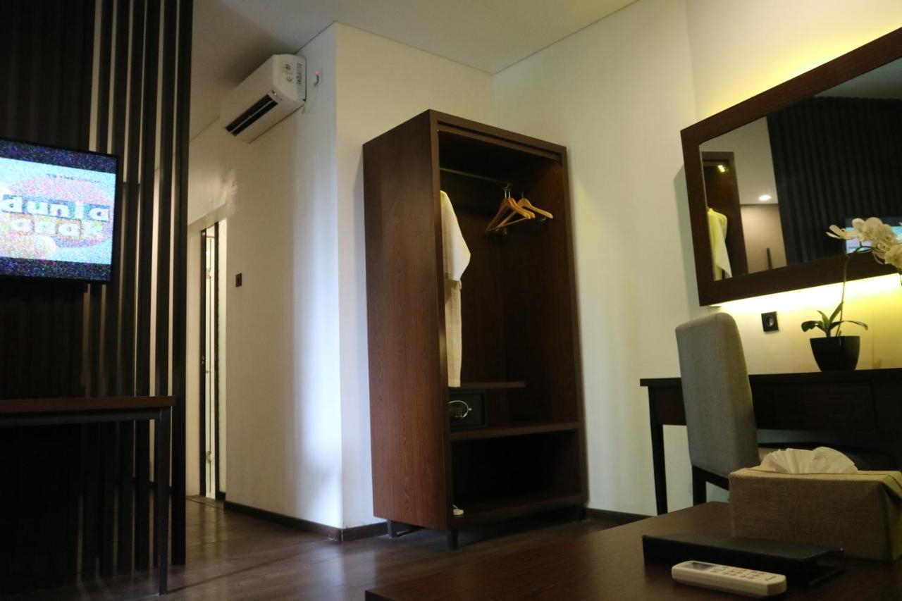 Amanuba Hotel & Resort Rancamaya Bogor Extérieur photo