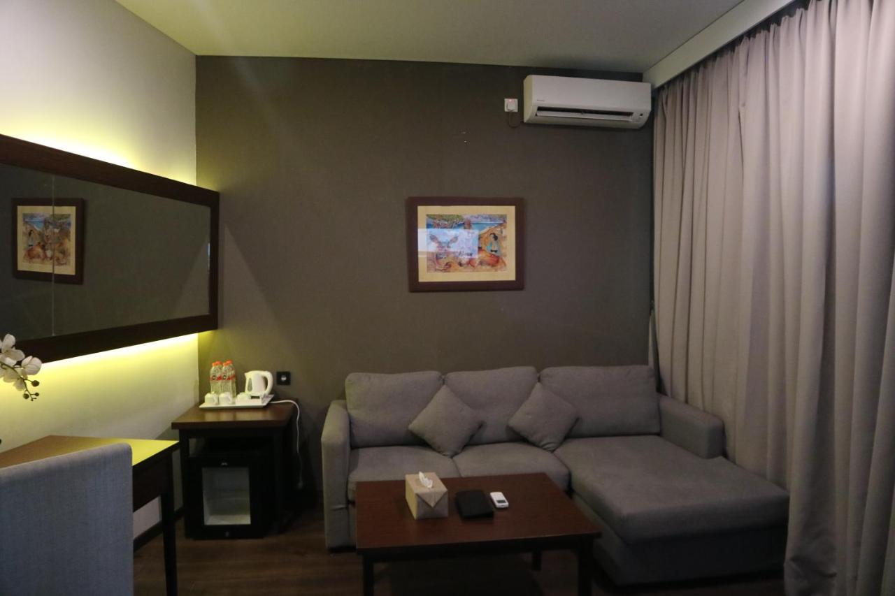 Amanuba Hotel & Resort Rancamaya Bogor Extérieur photo