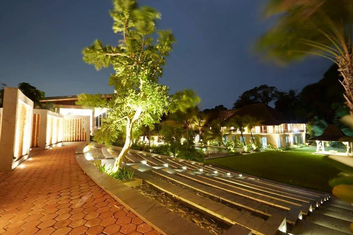 Amanuba Hotel & Resort Rancamaya Bogor Extérieur photo