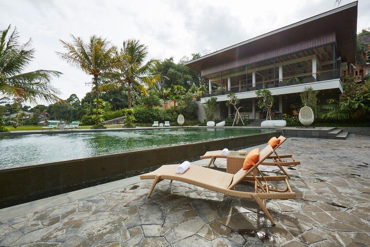 Amanuba Hotel & Resort Rancamaya Bogor Extérieur photo