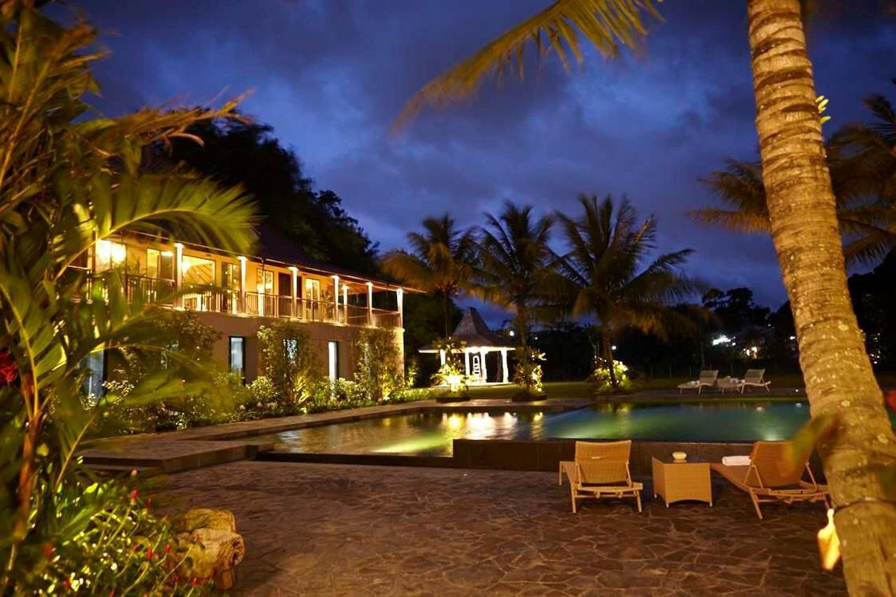 Amanuba Hotel & Resort Rancamaya Bogor Extérieur photo