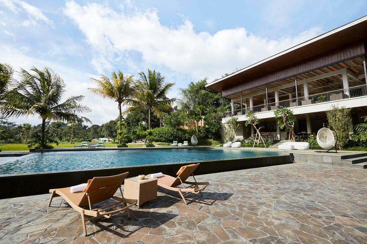 Amanuba Hotel & Resort Rancamaya Bogor Extérieur photo