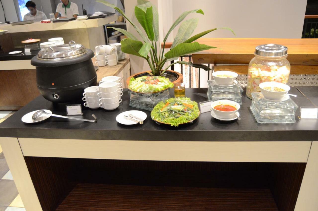 Amanuba Hotel & Resort Rancamaya Bogor Extérieur photo